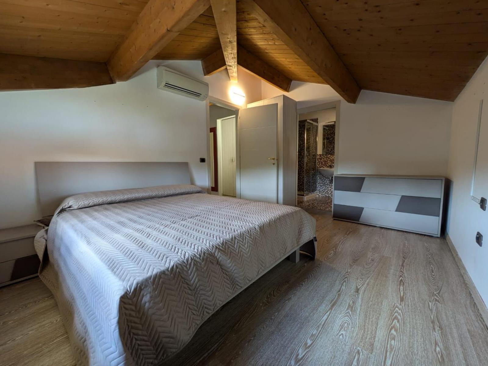 Elegante E Indipendente Lägenhet Riccione Exteriör bild